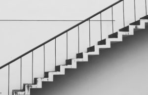 Treppe als Sinnbild für Zinstreppe Festgeld